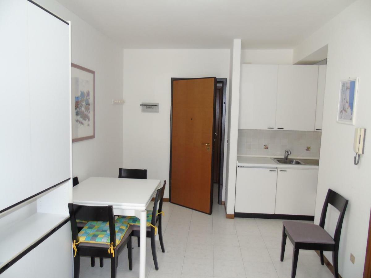 Condominio Derby Lignano Sabbiadoro Exteriér fotografie